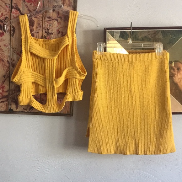 NASTY GAL STRETCH YELLOW 2PC CROP SKIRT SET M - Picture 12 of 13